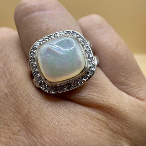 Women’s 925 Sterling Silver and Mother of Pearl CZ Rope Band Ring Size 6.75 - Picture 16 of 16